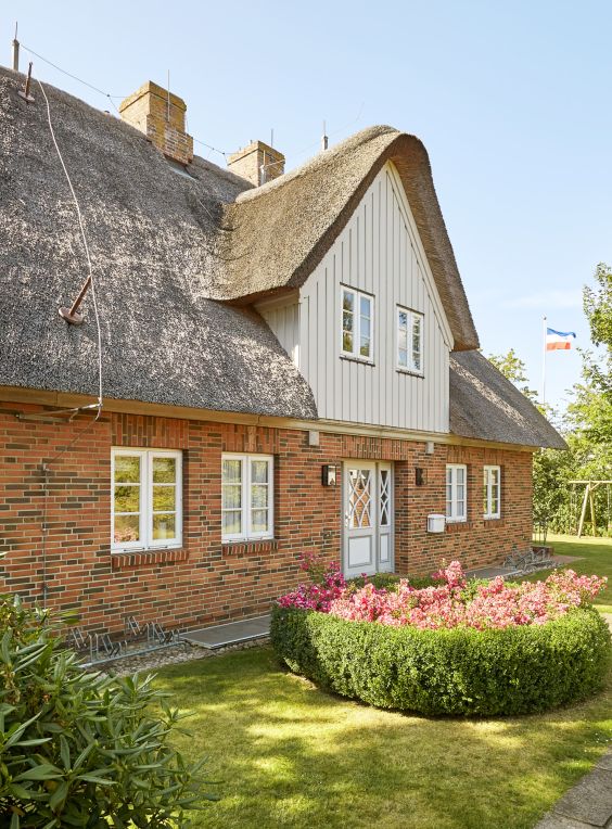 Haus Josias B - links